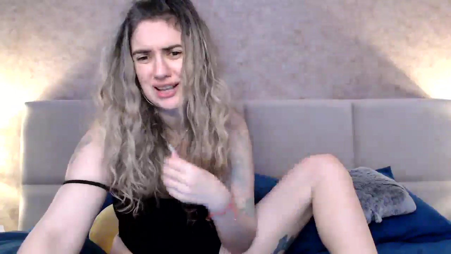 Gallery image thumbnail from MissDivinna's myfreecams stream on, 02/18/2026, 03:00 image 18 of 20
