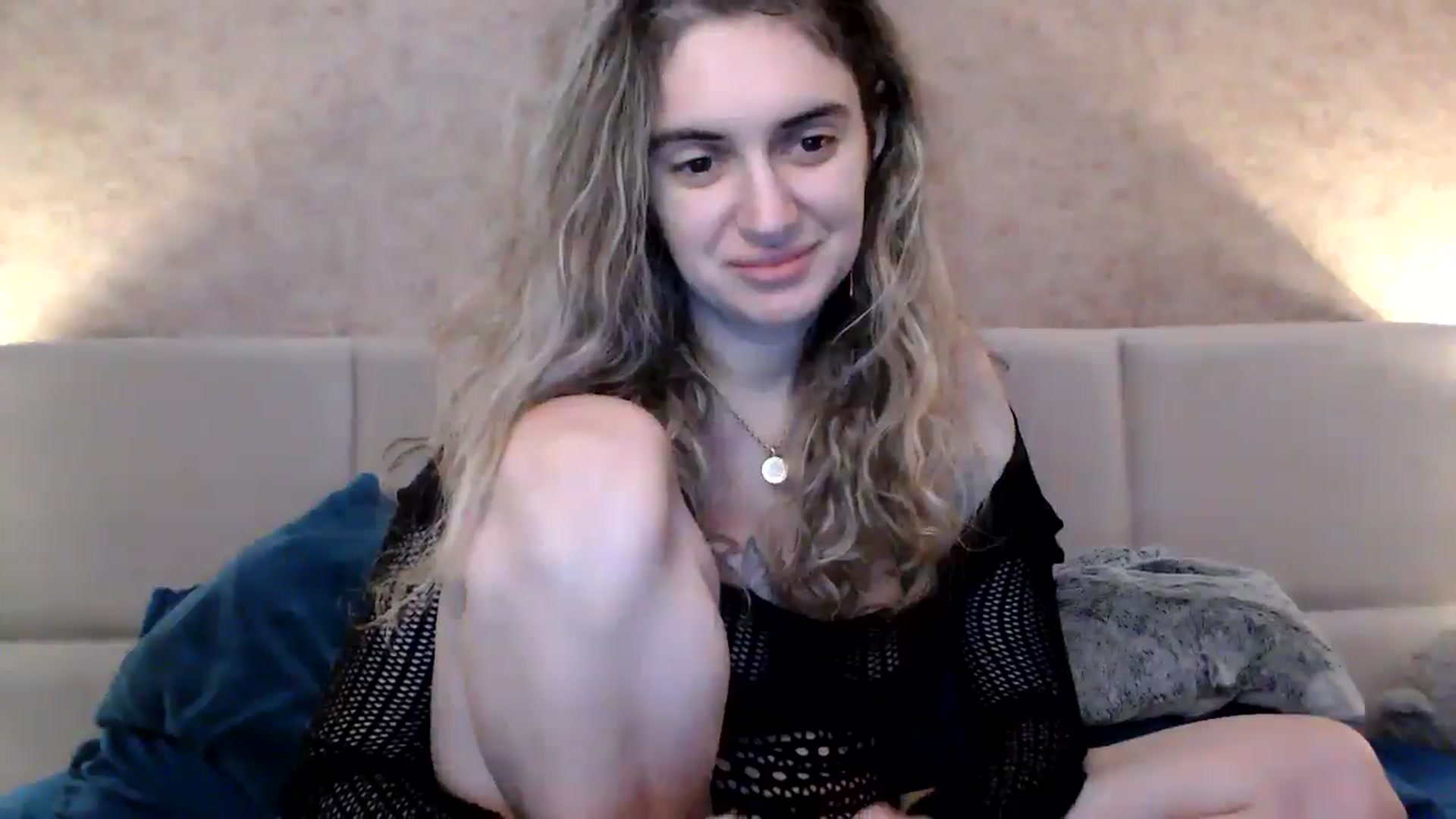 Gallery image thumbnail from MissDivinna's myfreecams stream on, 02/20/2026, 01:02 image 12 of 20