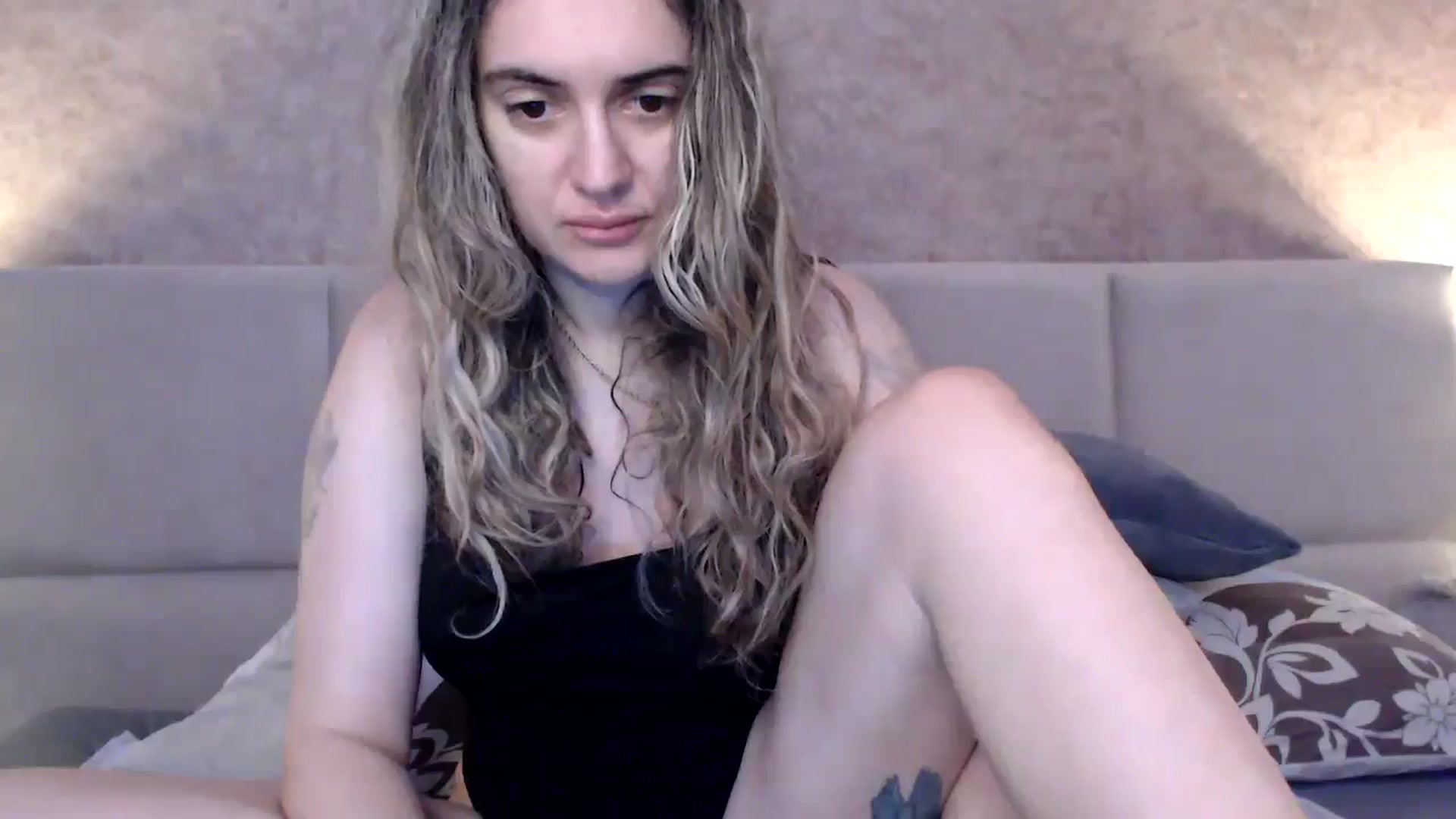 Gallery image thumbnail from MissDivinna's myfreecams stream on, 02/22/2026, 24:06 image 15 of 20