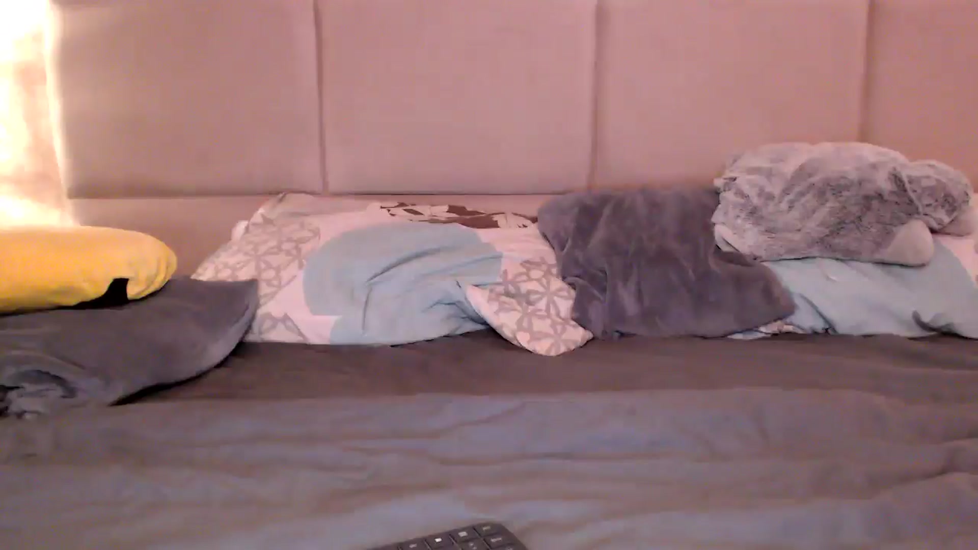 Gallery image thumbnail from MissDivinna's myfreecams stream on, 03/08/2026, 24:59 image 19 of 20