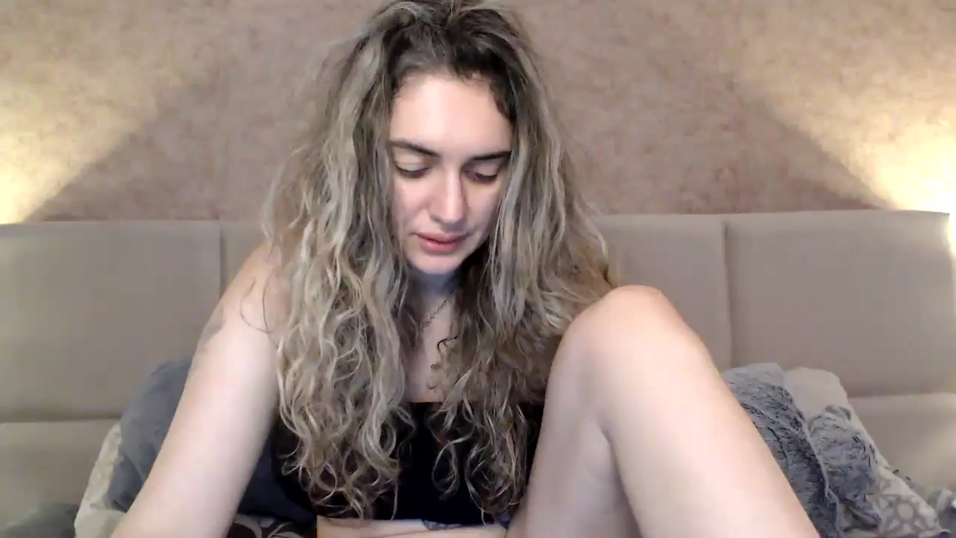 Gallery image thumbnail from MissDivinna's myfreecams stream on, 03/08/2026, 21:22 image 6 of 20