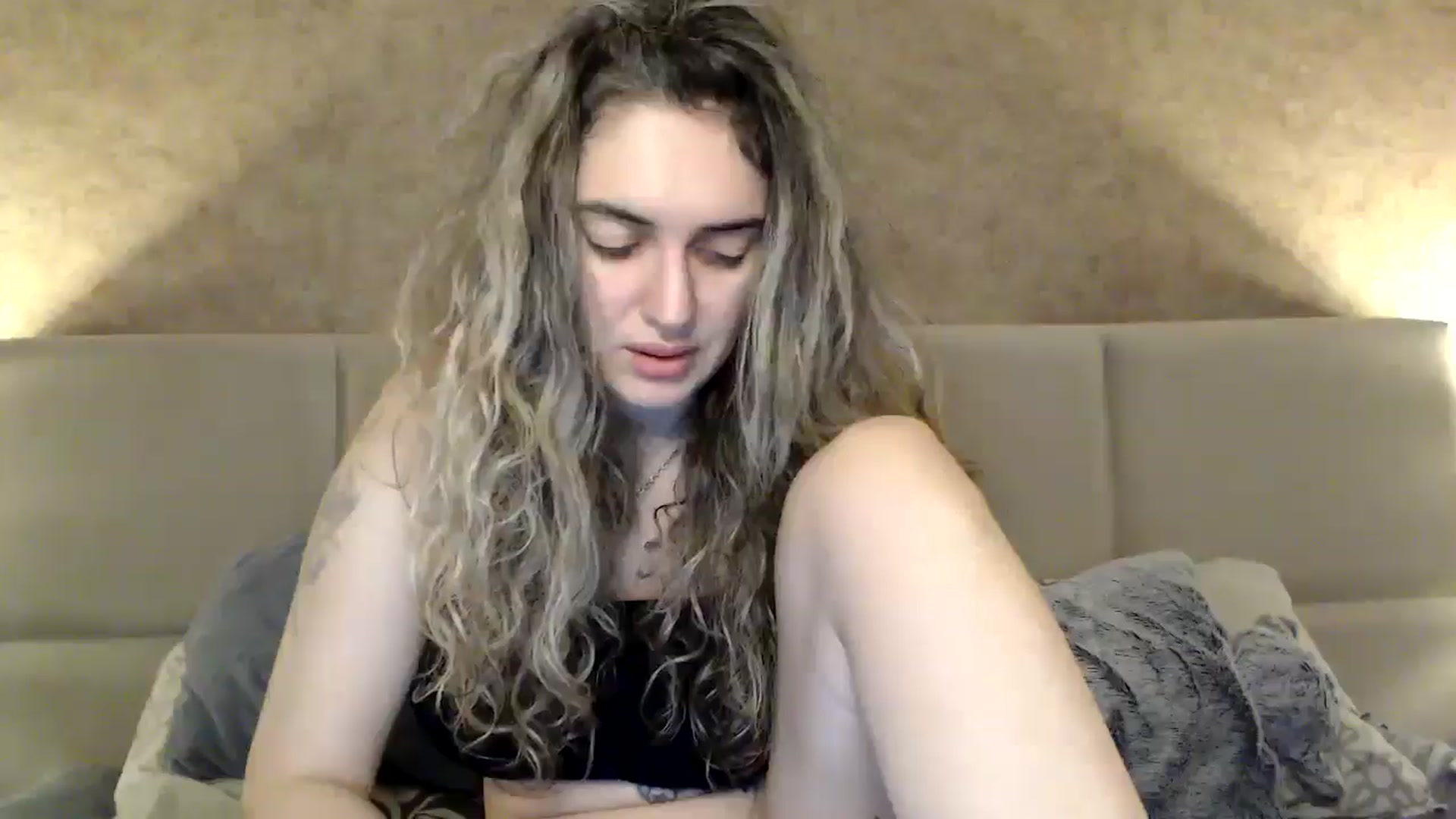 Gallery image thumbnail from MissDivinna's myfreecams stream on, 03/08/2026, 21:22 image 5 of 20