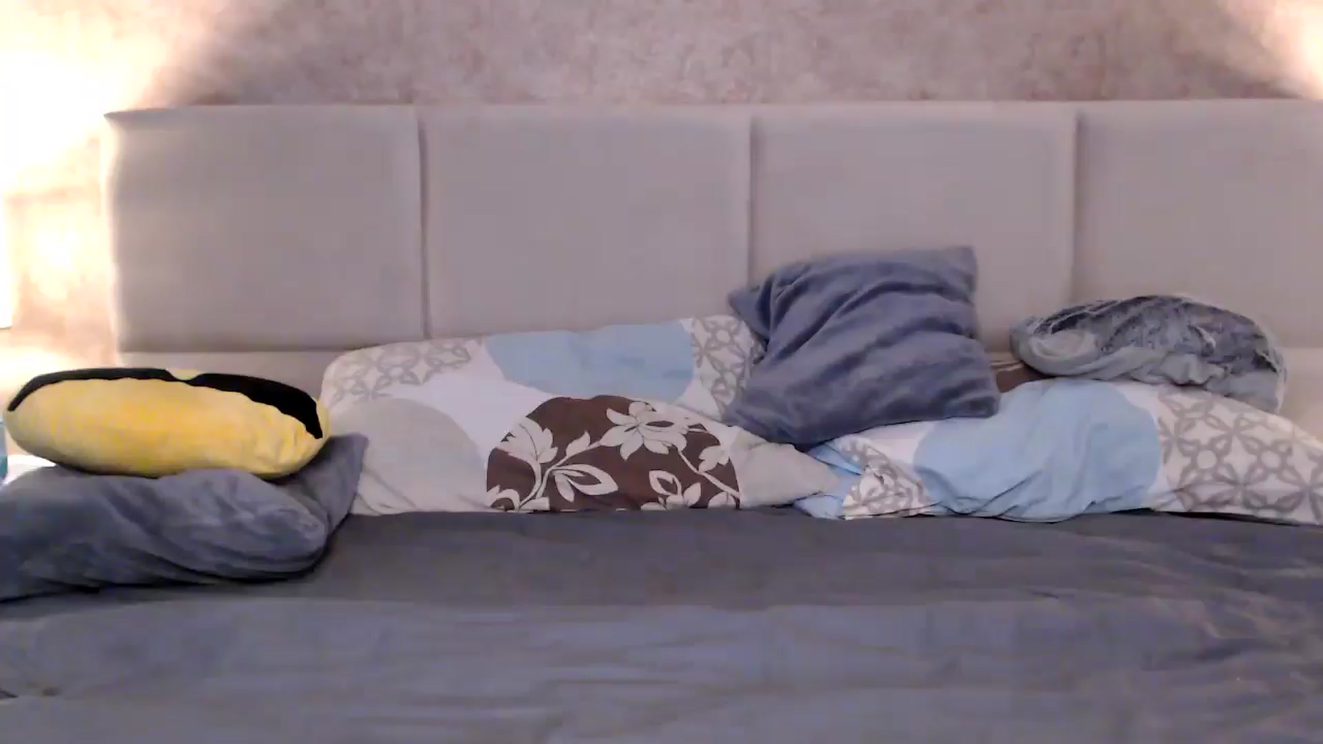 Gallery image thumbnail from MissDivinna's myfreecams stream on, 03/11/2026, 01:35 image 1 of 20