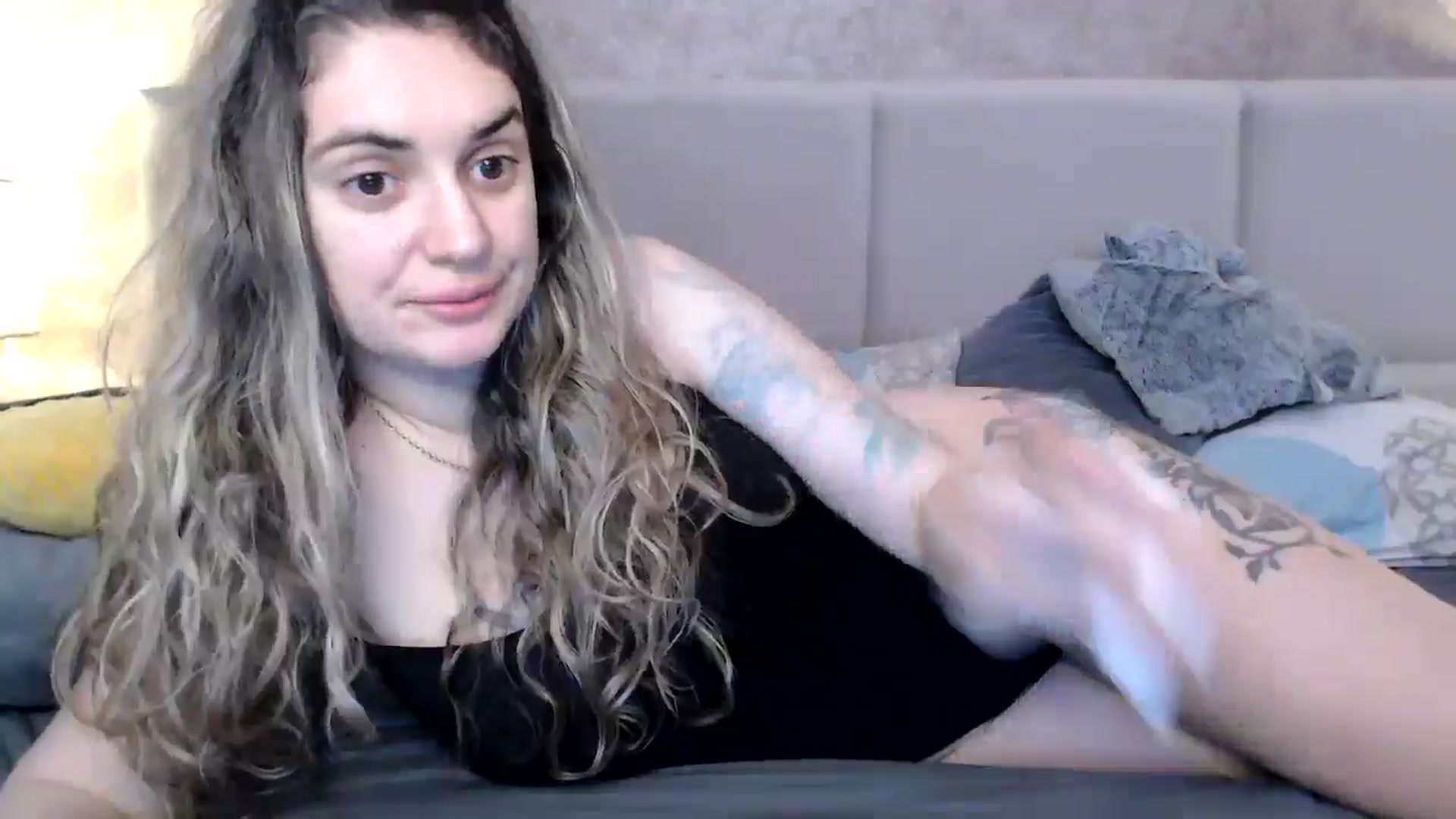 Gallery image thumbnail from MissDivinna's myfreecams stream on, 03/11/2026, 23:26 image 5 of 20