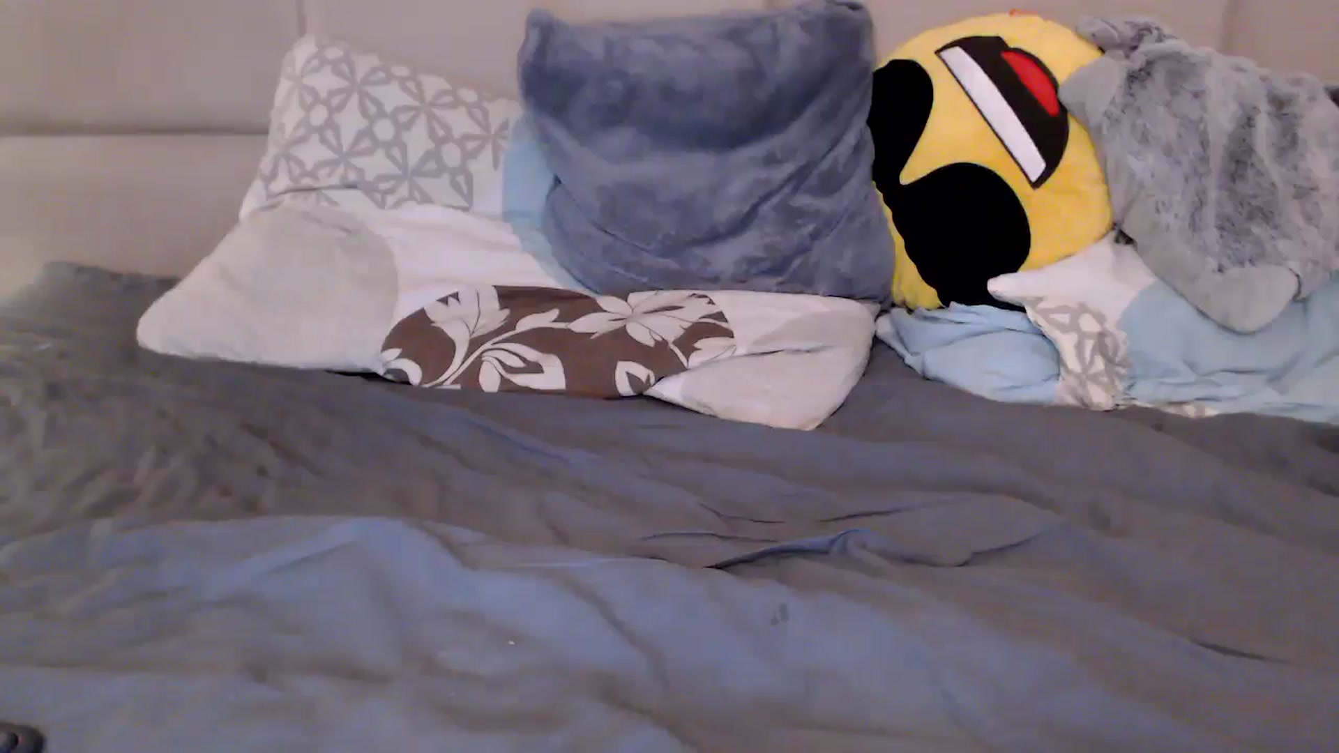 Gallery image thumbnail from MissDivinna's myfreecams stream on, 03/16/2026, 23:22 image 13 of 20