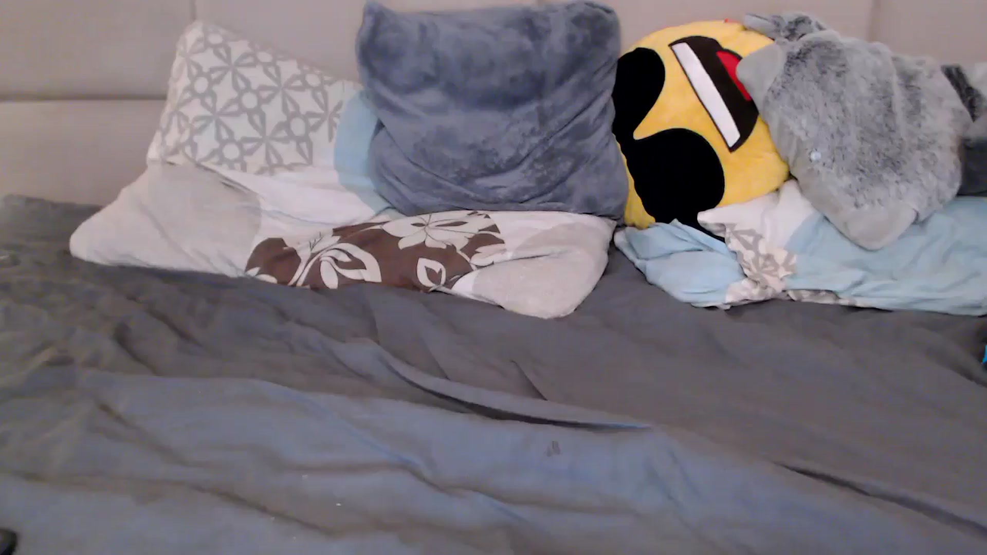 Gallery image thumbnail from MissDivinna's myfreecams stream on, 03/16/2026, 23:22 image 16 of 20
