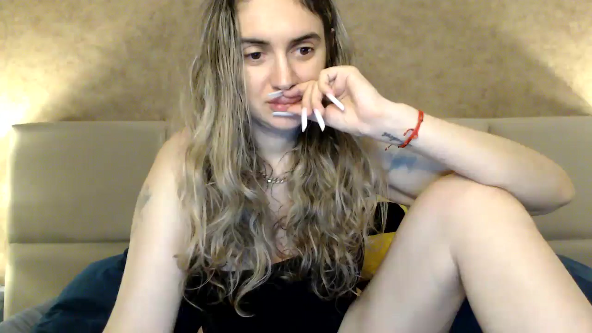Gallery image thumbnail from MissDivinna's myfreecams stream on, 03/19/2026, 24:51 image 3 of 20