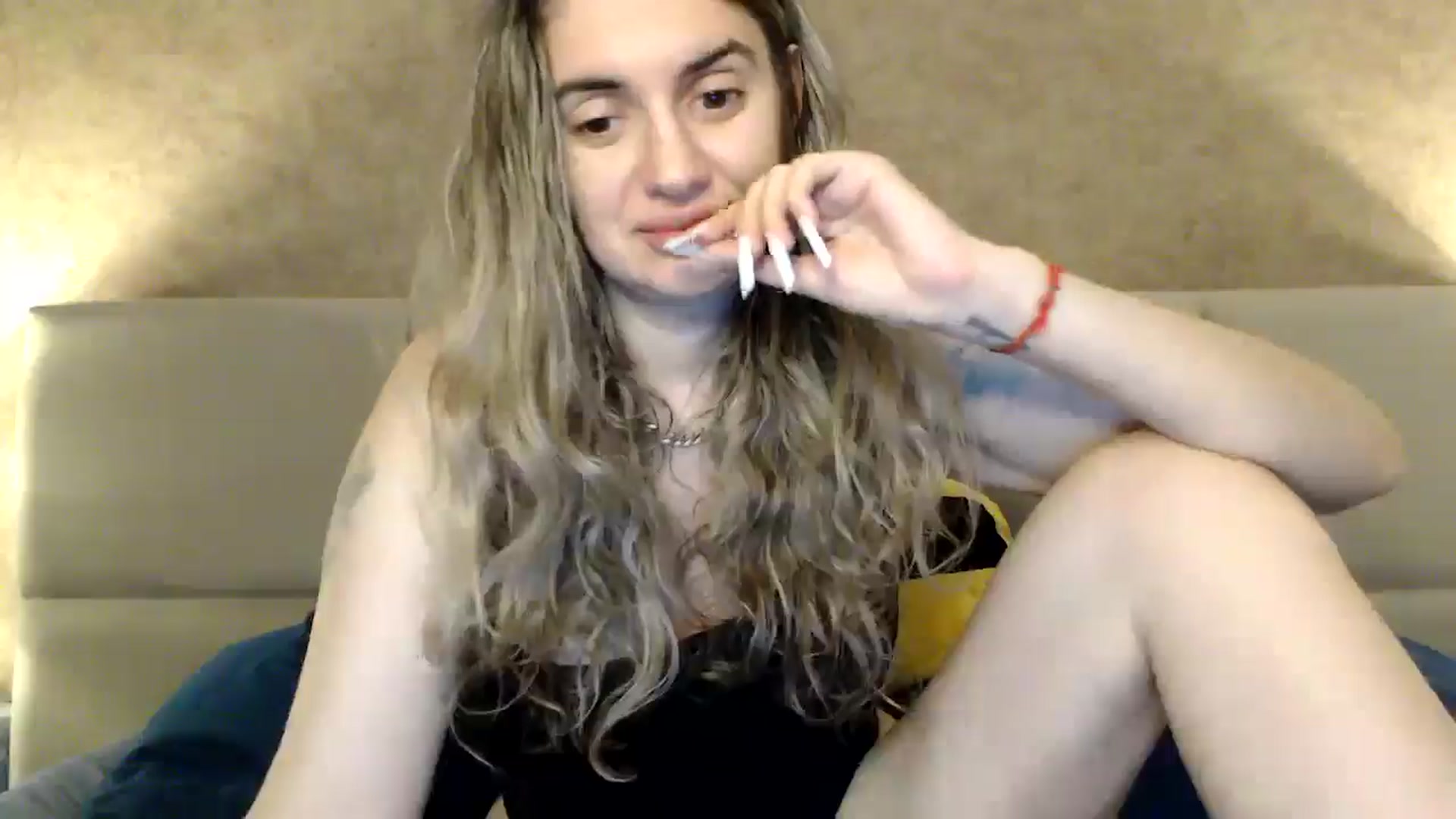 Gallery image thumbnail from MissDivinna's myfreecams stream on, 03/19/2026, 24:51 image 2 of 20