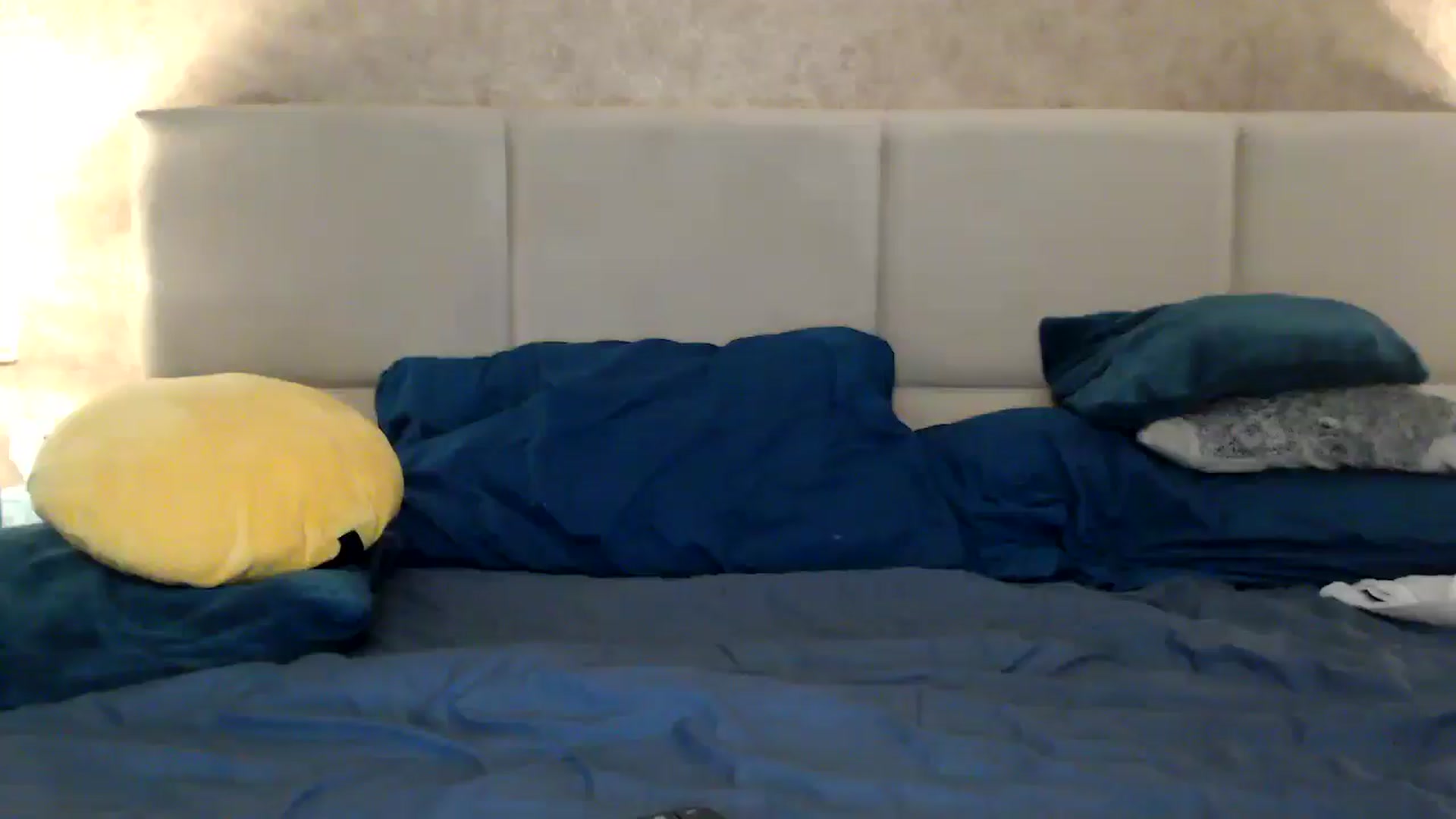 Gallery image thumbnail from MissDivinna's myfreecams stream on, 03/19/2026, 19:17 image 7 of 20
