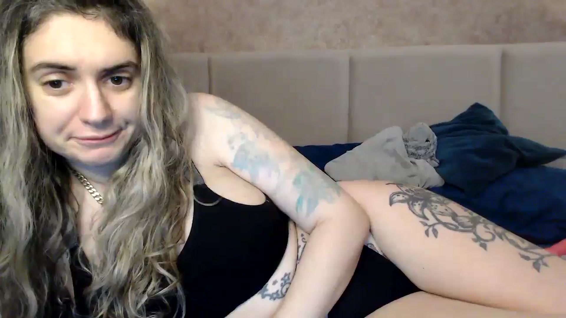 Gallery image thumbnail from MissDivinna's myfreecams stream on, 03/22/2026, 01:41 image 15 of 20