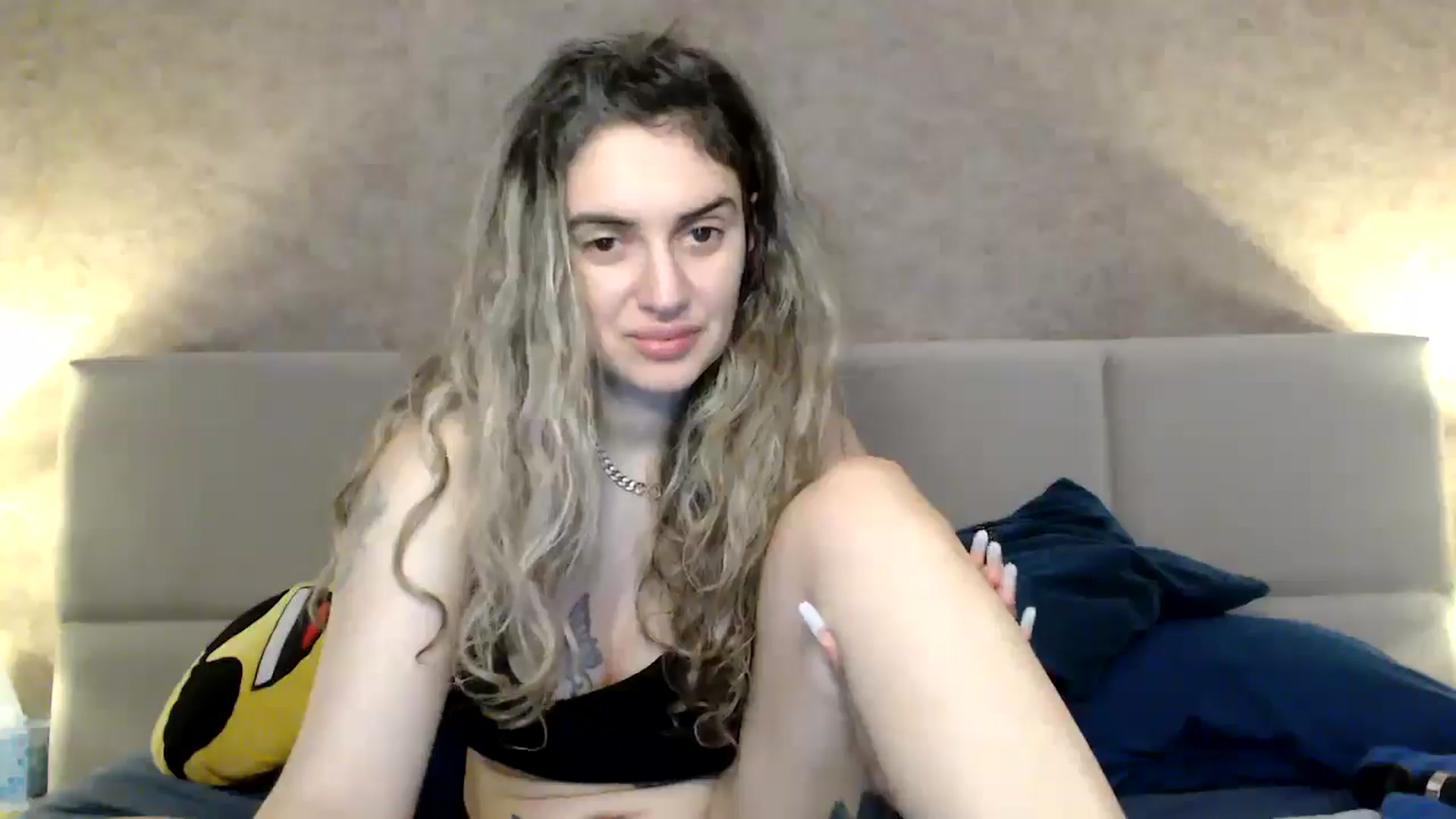Gallery image thumbnail from MissDivinna's myfreecams stream on, 03/22/2026, 03:25 image 19 of 20