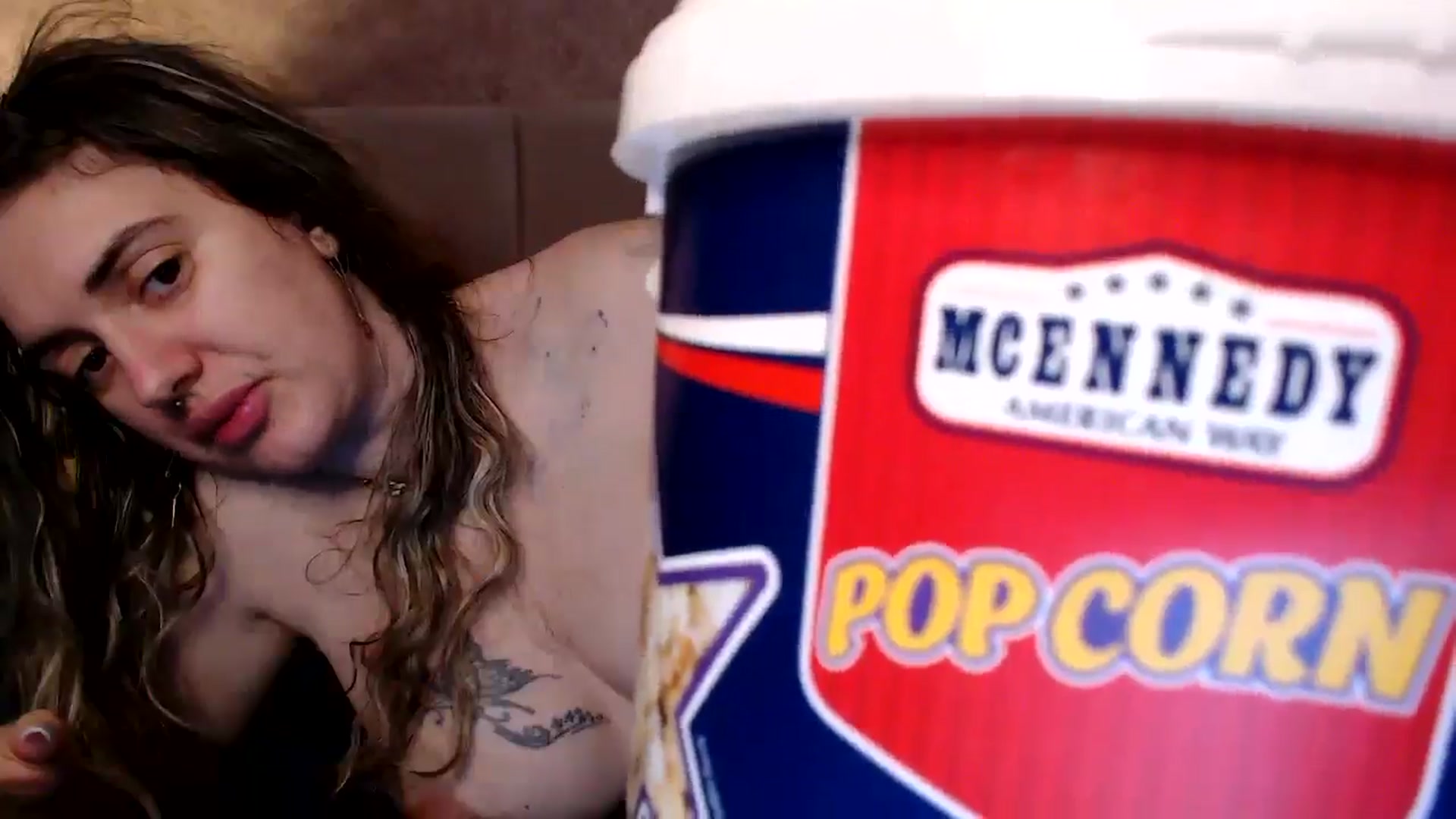 Gallery image thumbnail from MissDivinna's myfreecams stream on, 03/28/2026, 01:05 image 12 of 20