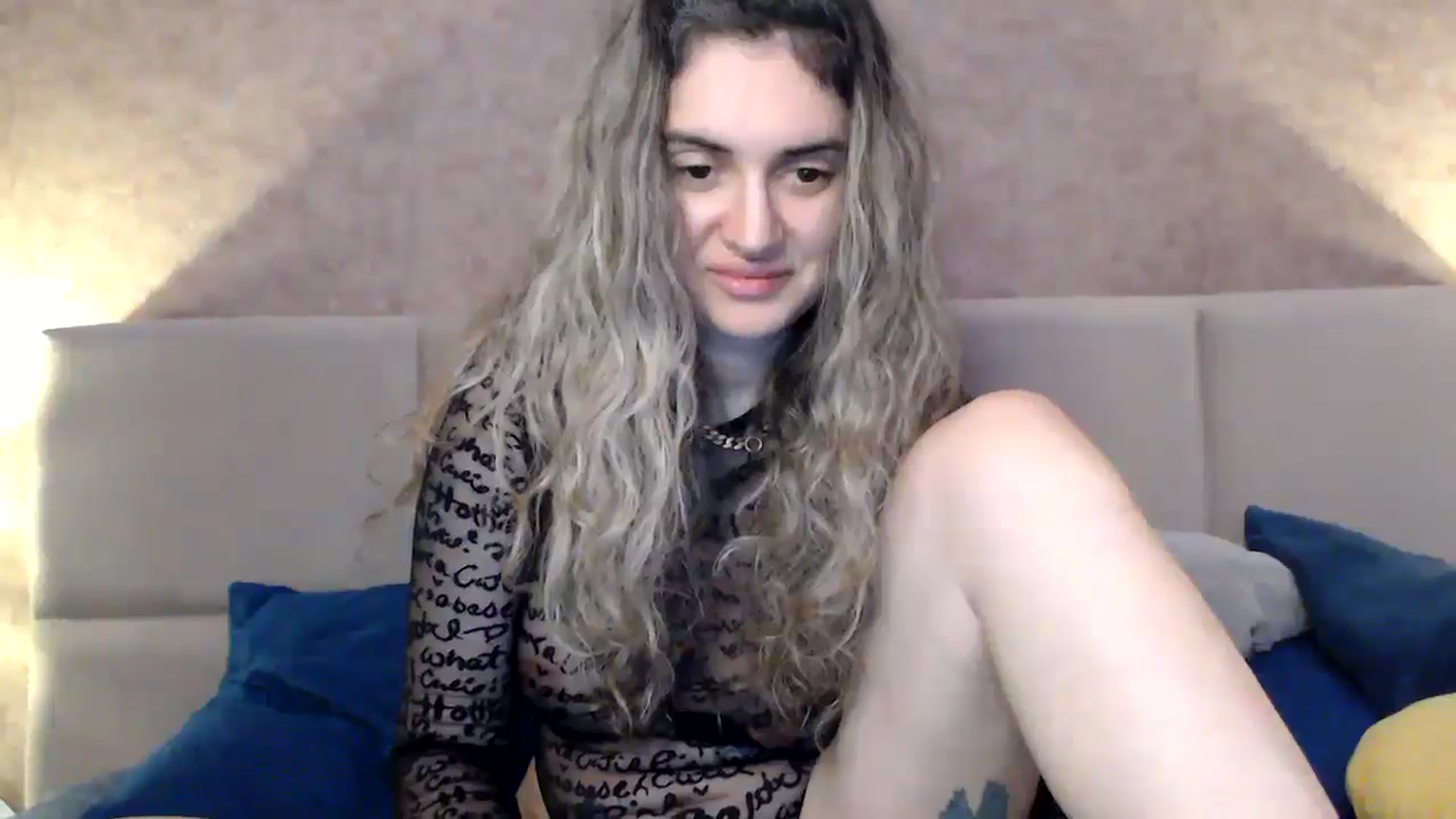 Gallery image thumbnail from MissDivinna's myfreecams stream on, 04/01/2026, 23:37 image 5 of 20