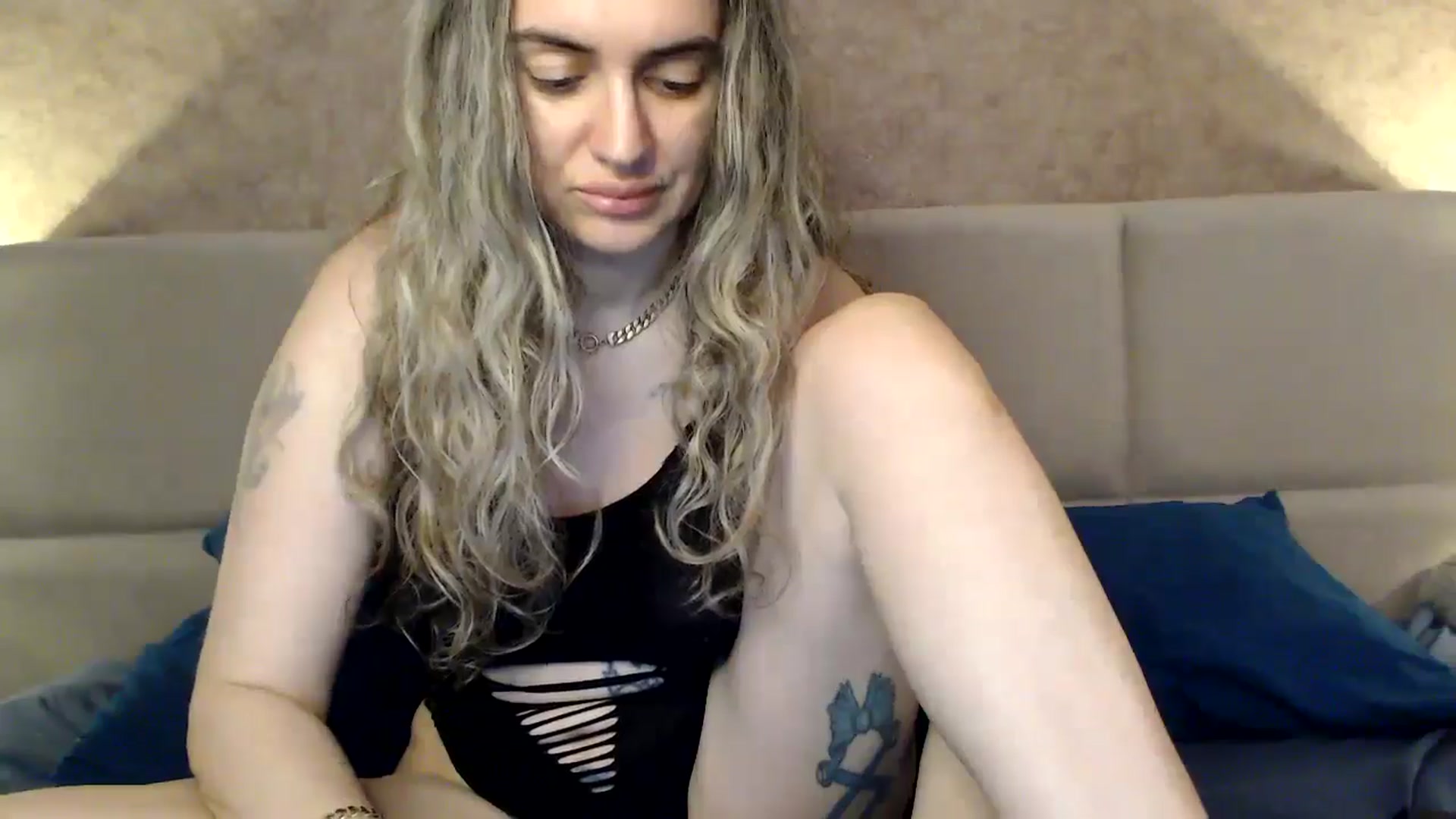 Gallery image thumbnail from MissDivinna's myfreecams stream on, 04/03/2026, 01:20 image 9 of 20