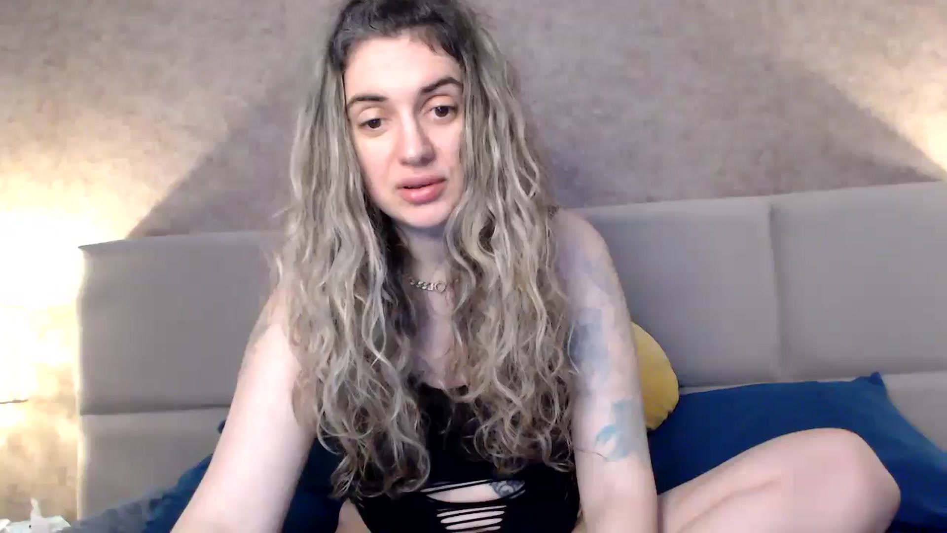 Gallery image thumbnail from MissDivinna's myfreecams stream on, 04/03/2026, 01:20 image 16 of 20