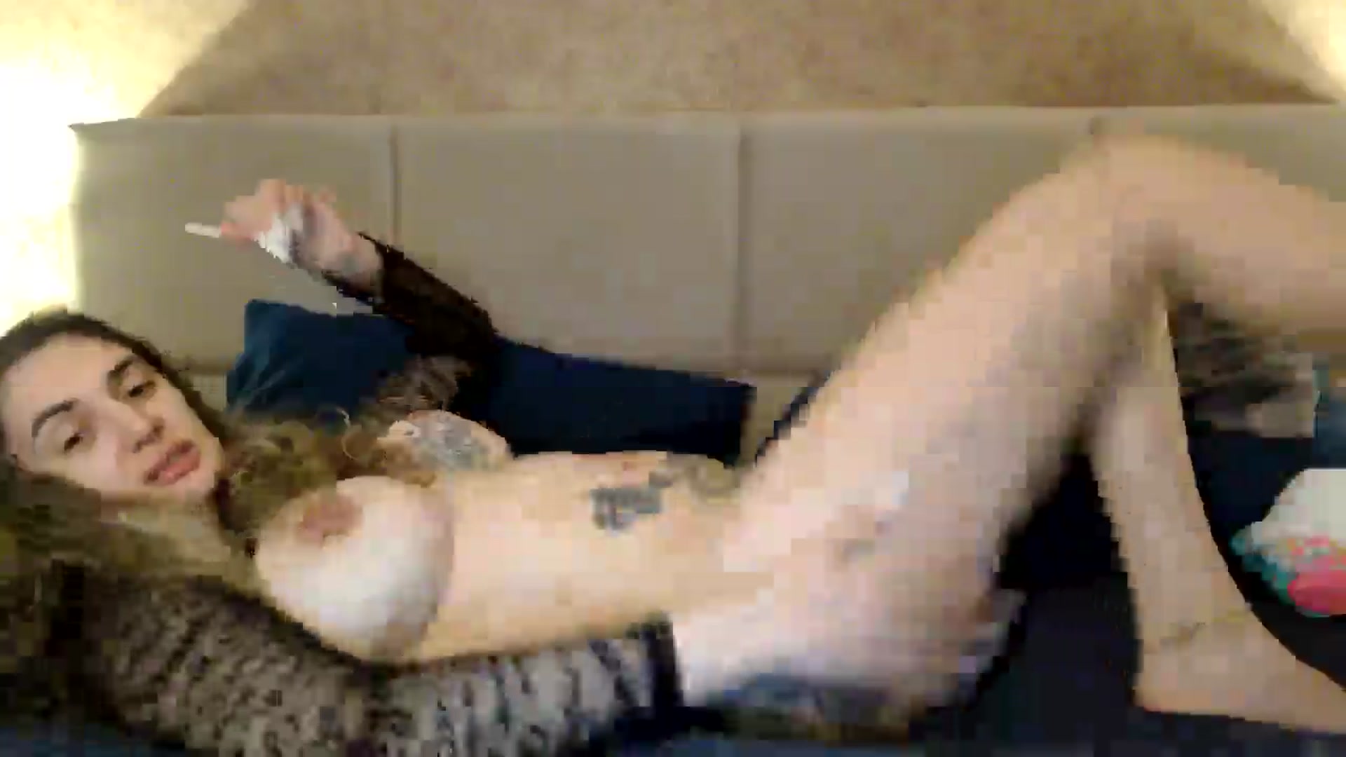 Gallery image thumbnail from MissDivinna's myfreecams stream on, 04/06/2026, 24:01 image 15 of 20