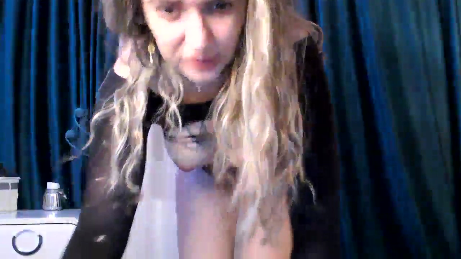 Gallery image thumbnail from MissDivinna's myfreecams stream on, 04/07/2026, 01:50 image 8 of 20