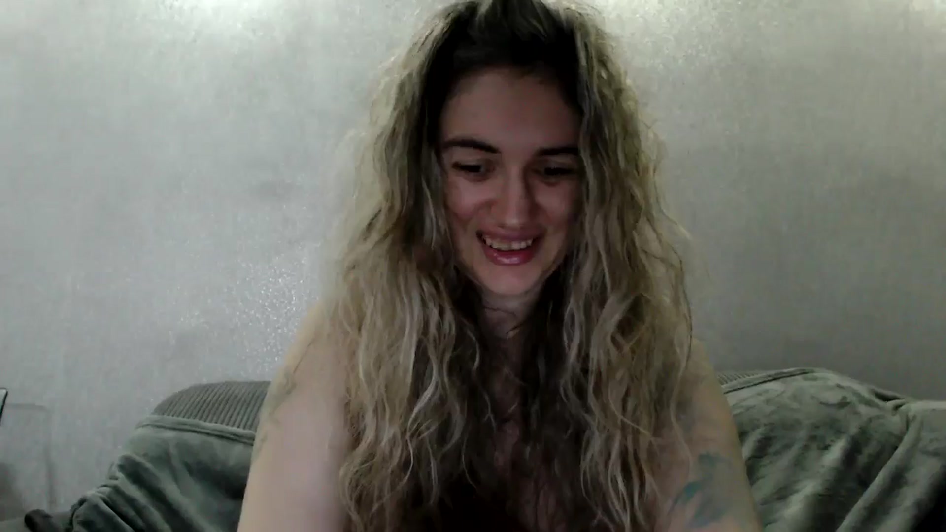 Gallery image thumbnail from MissDivinna's myfreecams stream on, 04/11/2026, 23:52 image 20 of 20