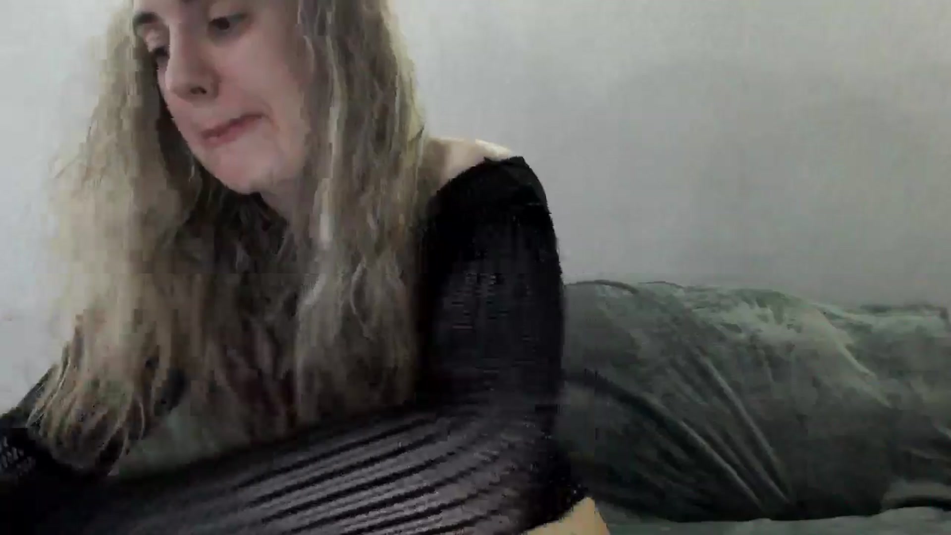 Gallery image thumbnail from MissDivinna's myfreecams stream on, 04/14/2026, 21:46 image 7 of 20