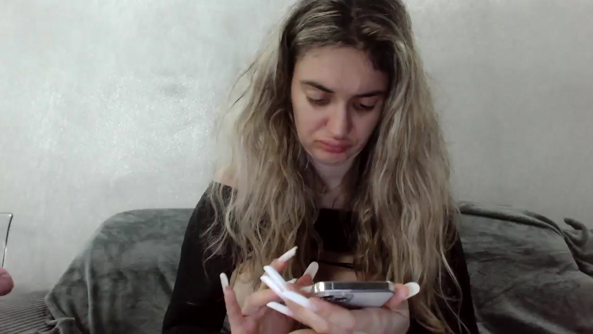 Gallery image thumbnail from MissDivinna's myfreecams stream on, 04/16/2026, 24:13 image 14 of 20