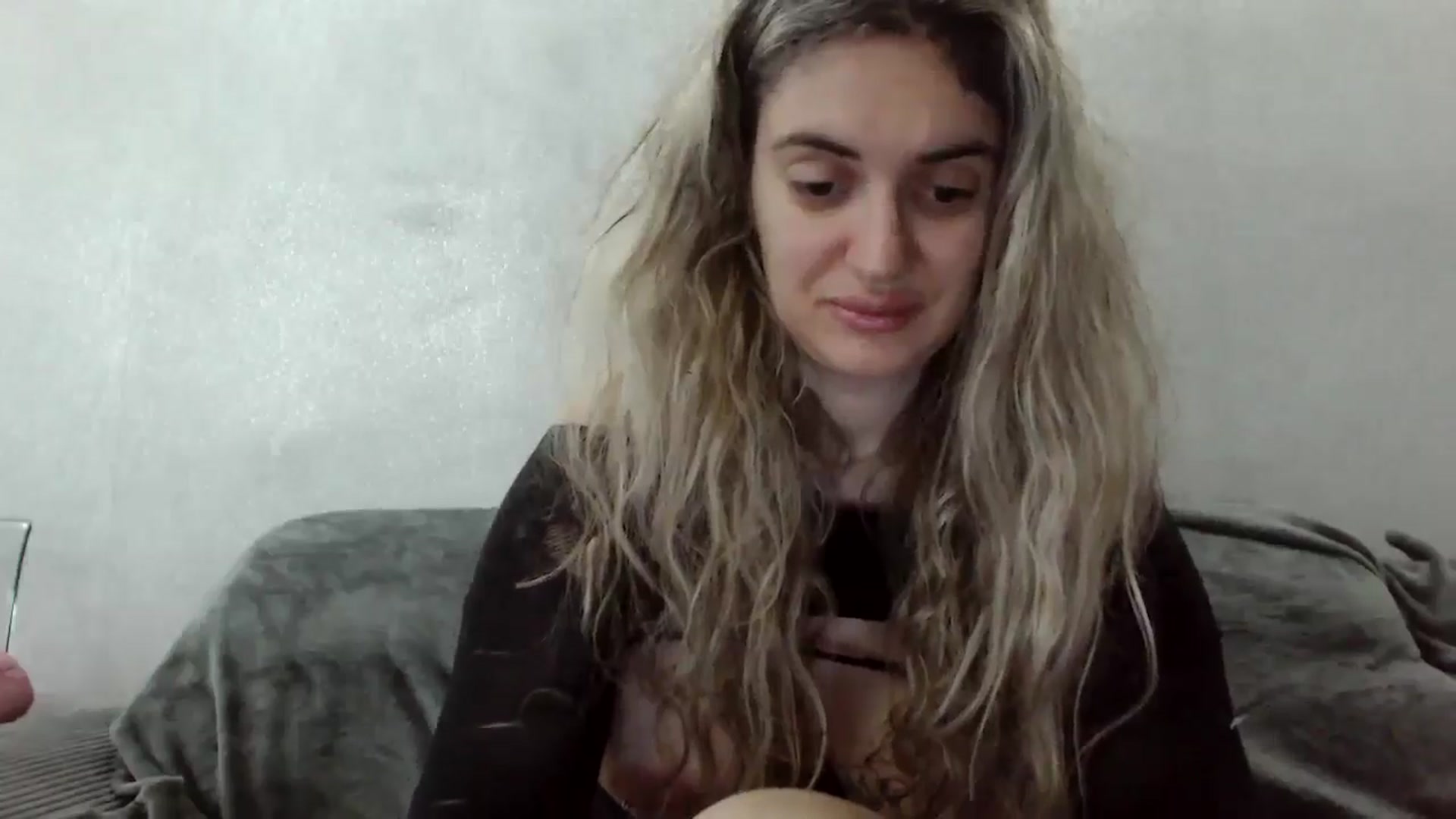 Gallery image thumbnail from MissDivinna's myfreecams stream on, 04/16/2026, 24:13 image 13 of 20