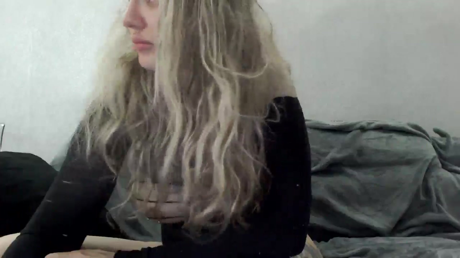 Gallery image thumbnail from MissDivinna's myfreecams stream on, 04/16/2026, 24:52 image 20 of 20