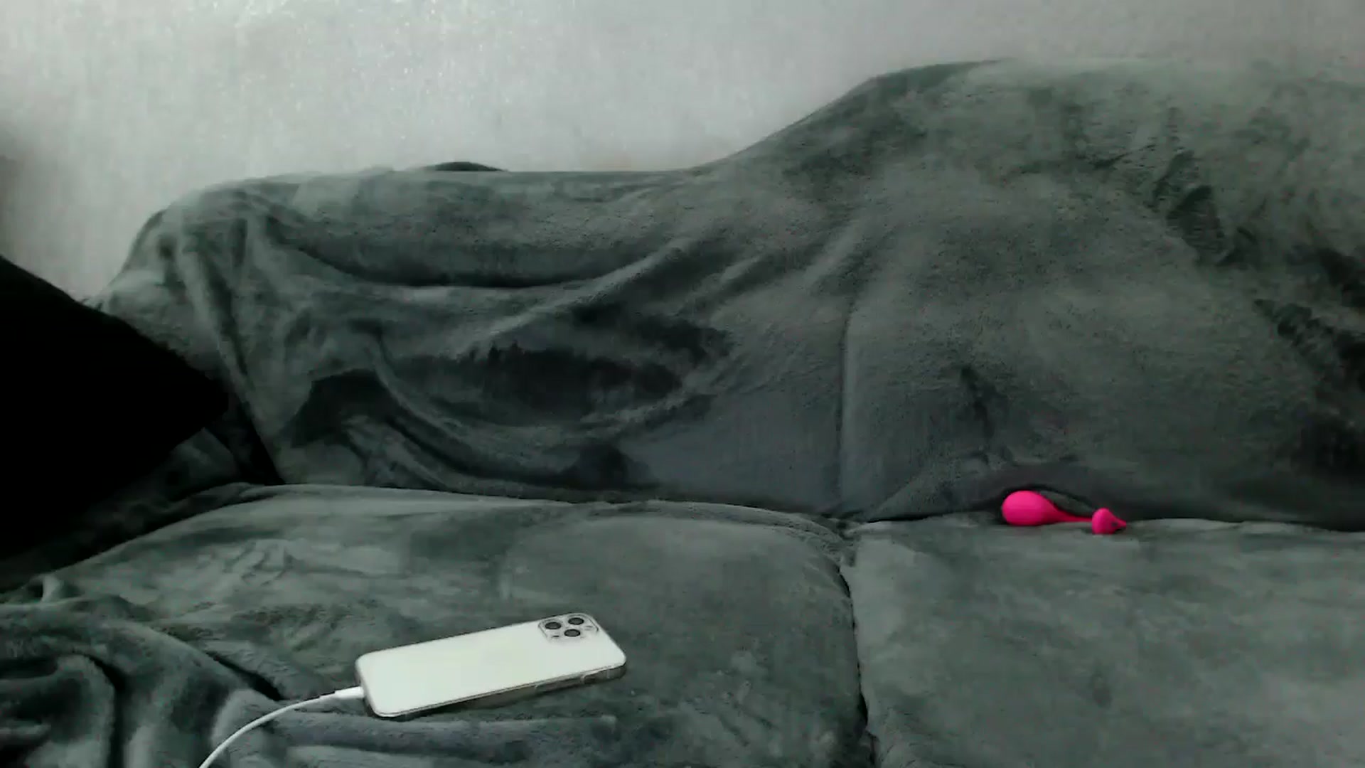 Gallery image thumbnail from MissDivinna's myfreecams stream on, 04/20/2026, 24:32 image 11 of 20