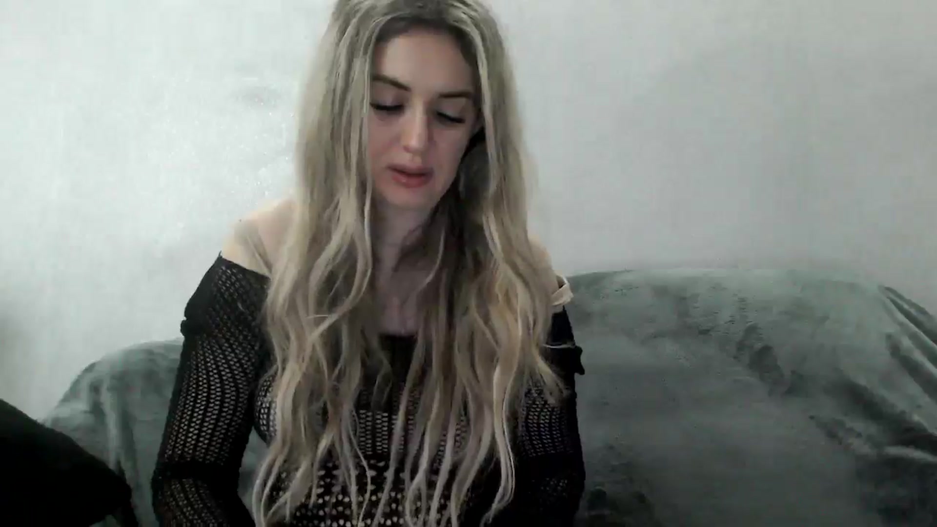Gallery image thumbnail from MissDivinna's myfreecams stream on, 04/20/2026, 24:32 image 14 of 20