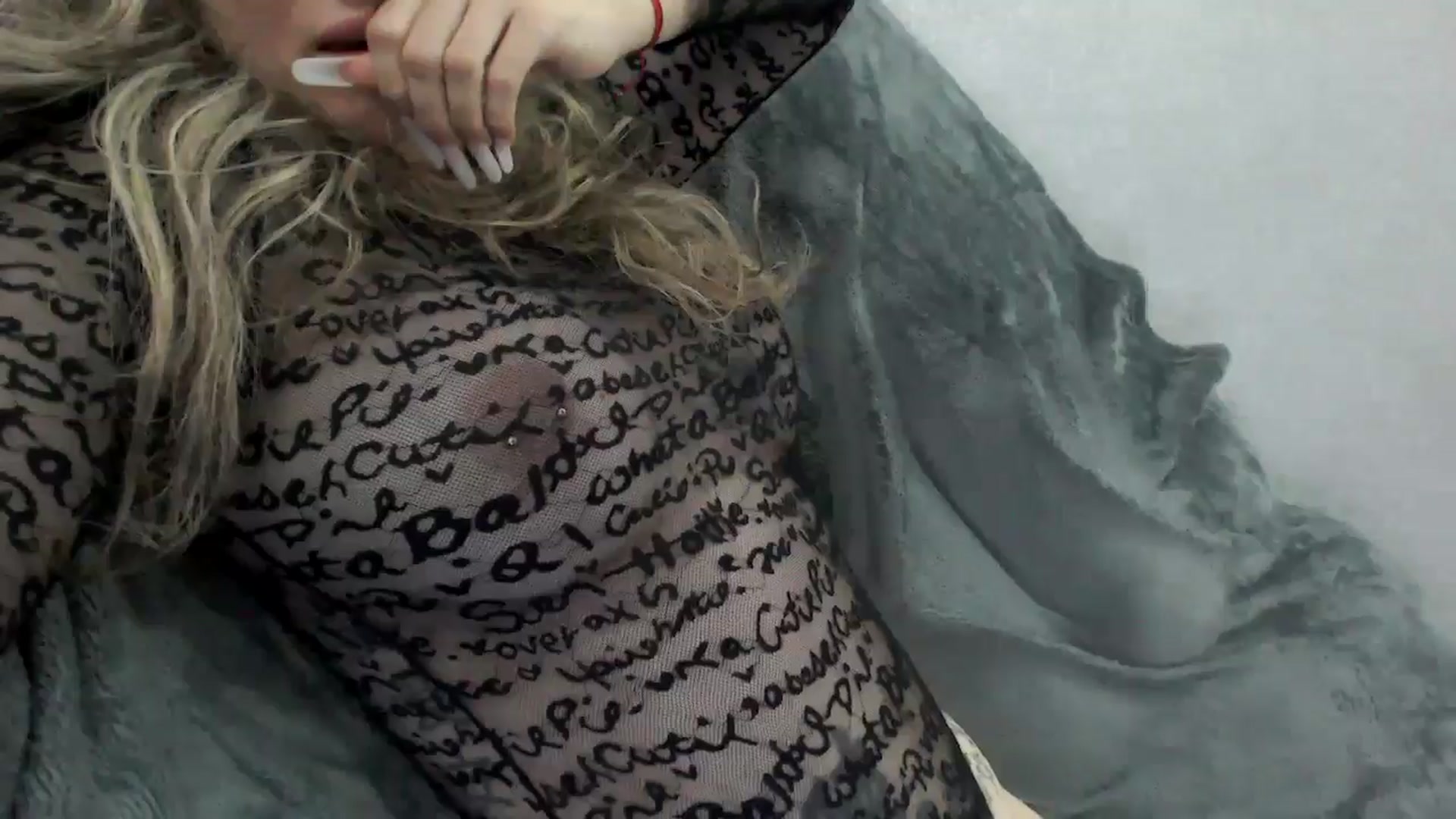 Gallery image thumbnail from MissDivinna's myfreecams stream on, 04/25/2026, 24:01 image 14 of 20