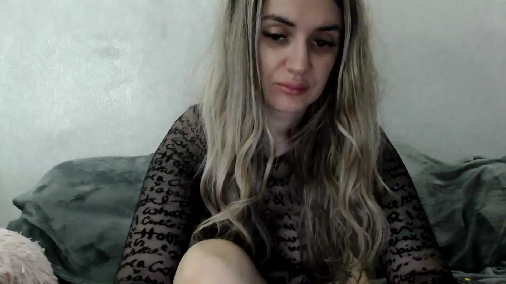 Gallery image thumbnail from MissDivinna's myfreecams stream on, 04/25/2026, 01:42 image 10 of 20
