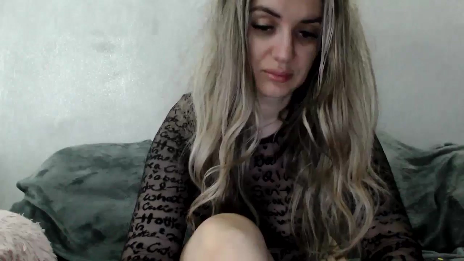 Gallery image thumbnail from MissDivinna's myfreecams stream on, 04/25/2026, 01:42 image 9 of 20