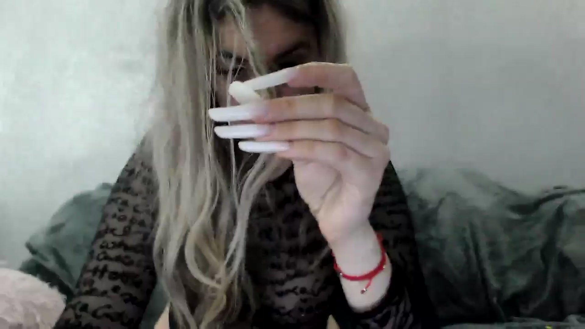 Gallery image thumbnail from MissDivinna's myfreecams stream on, 04/25/2026, 01:42 image 15 of 20