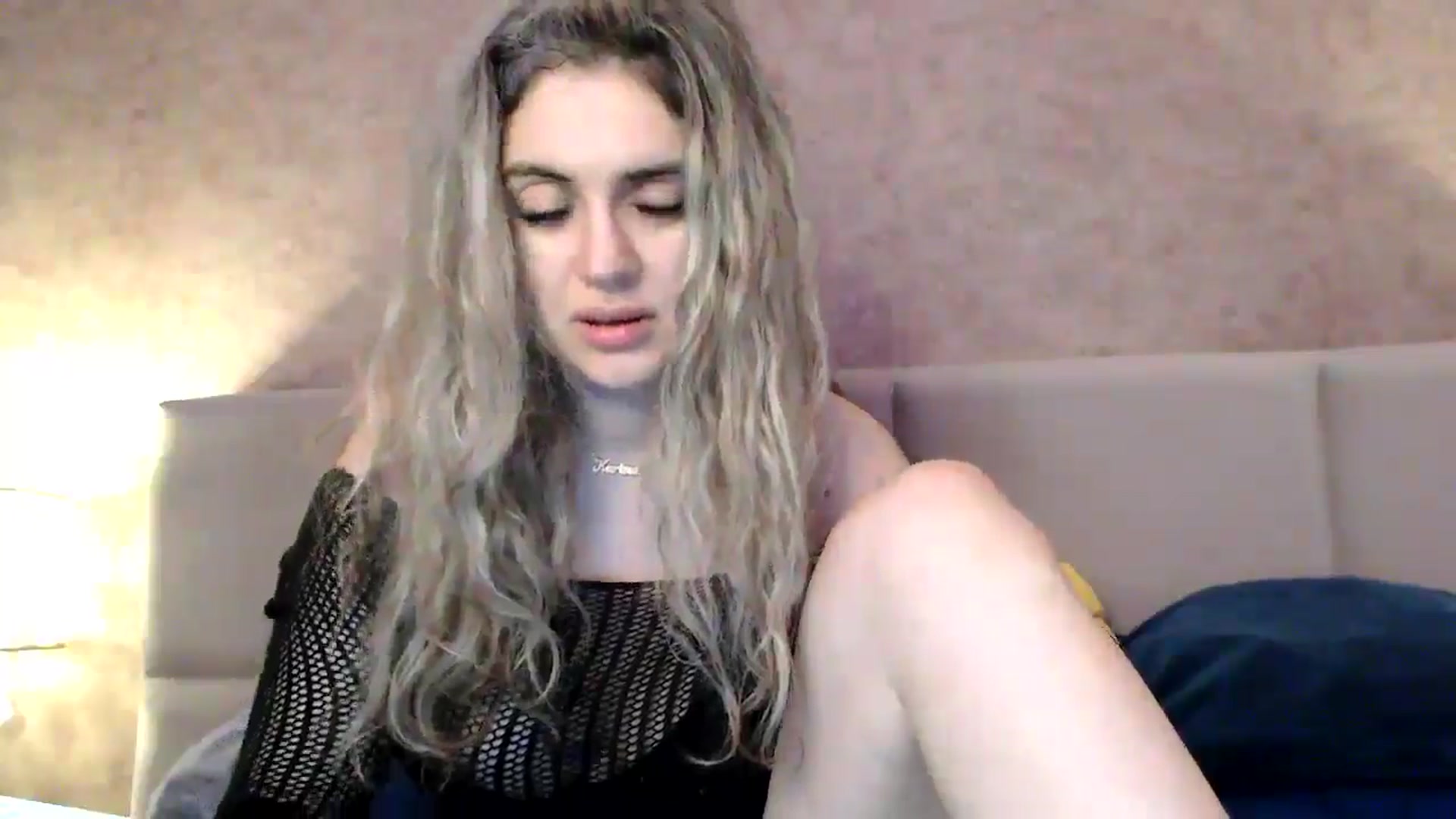 Gallery image thumbnail from MissDivinna's myfreecams stream on, 04/27/2026, 01:21 image 15 of 20