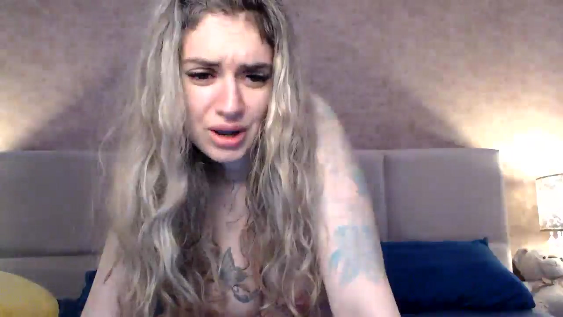 Gallery image thumbnail from MissDivinna's myfreecams stream on, 04/28/2026, 02:15 image 17 of 20