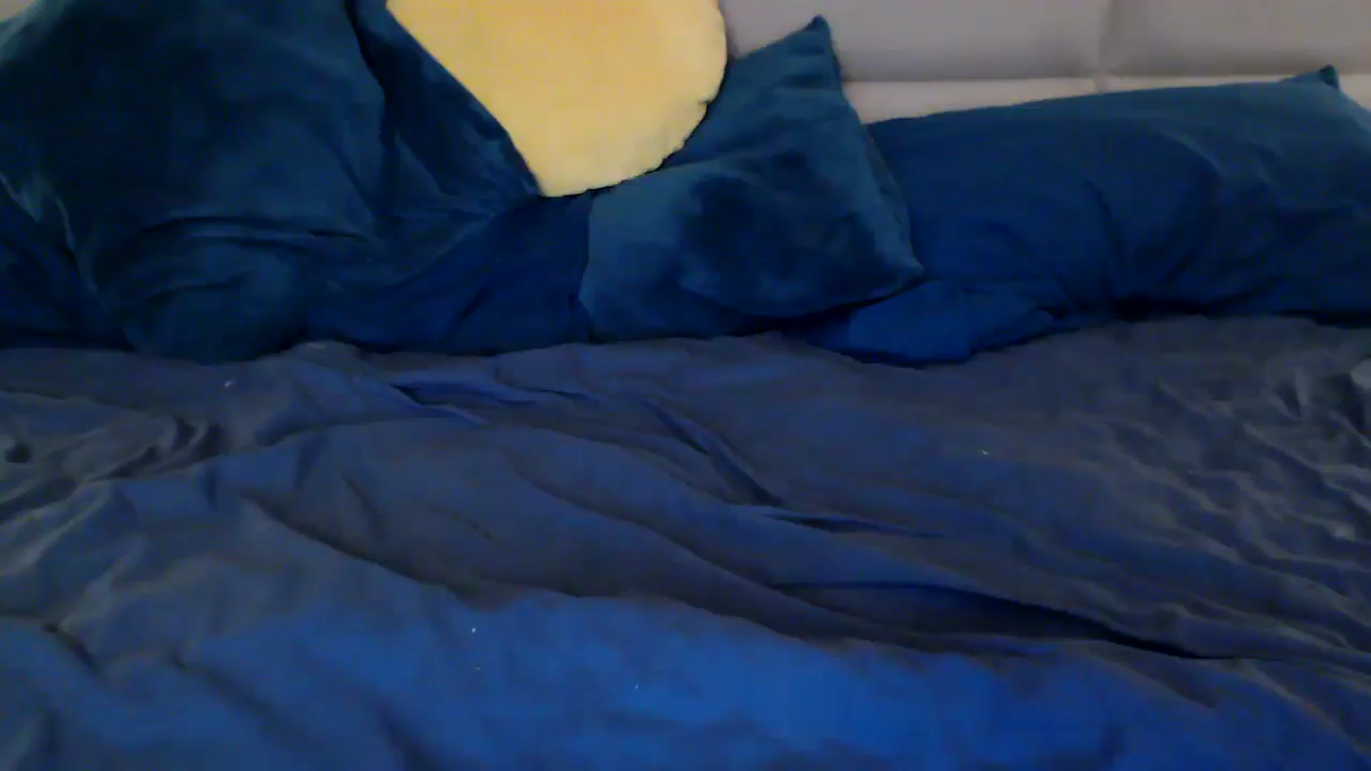 Gallery image thumbnail from MissDivinna's myfreecams stream on, 04/29/2026, 01:33 image 8 of 20