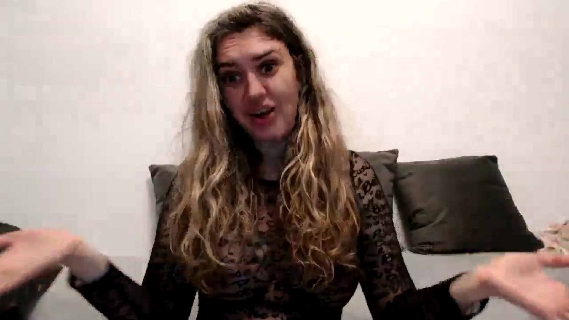 Gallery image thumbnail from MissDivinna's myfreecams stream on, 05/05/2026, 02:42 image 12 of 20