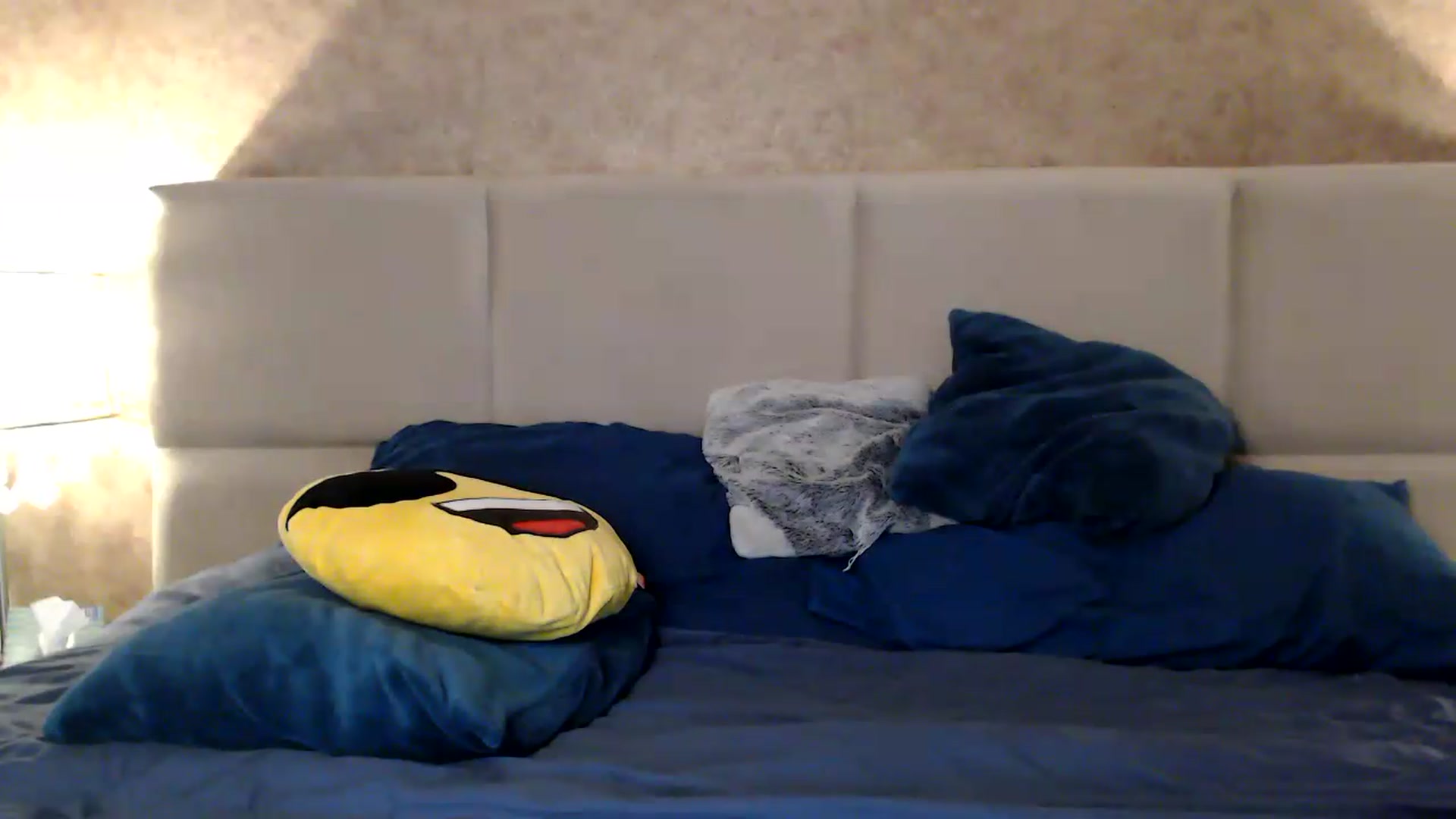 Gallery image thumbnail from MissDivinna's myfreecams stream on, 05/14/2026, 24:01 image 15 of 20