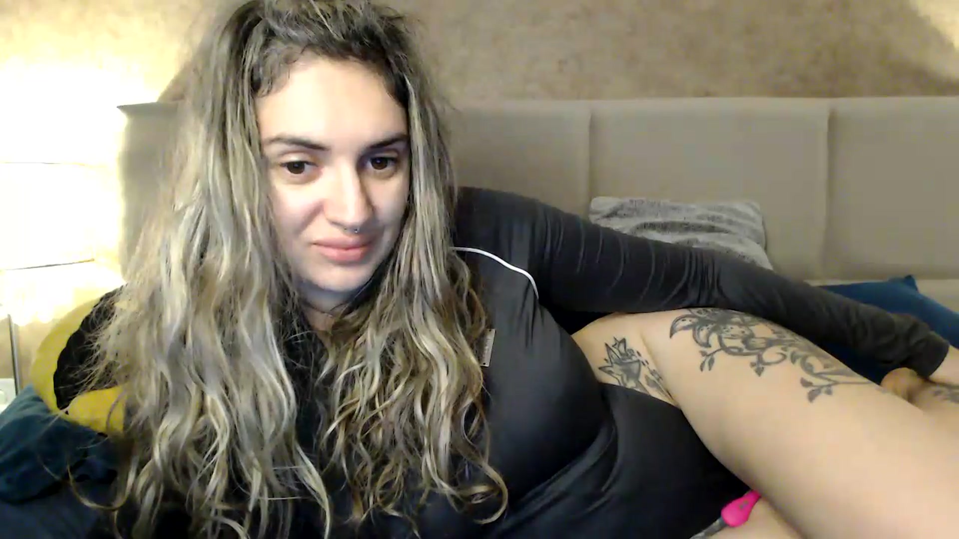 Gallery image thumbnail from MissDivinna's myfreecams stream on, 05/15/2026, 21:30 image 5 of 20
