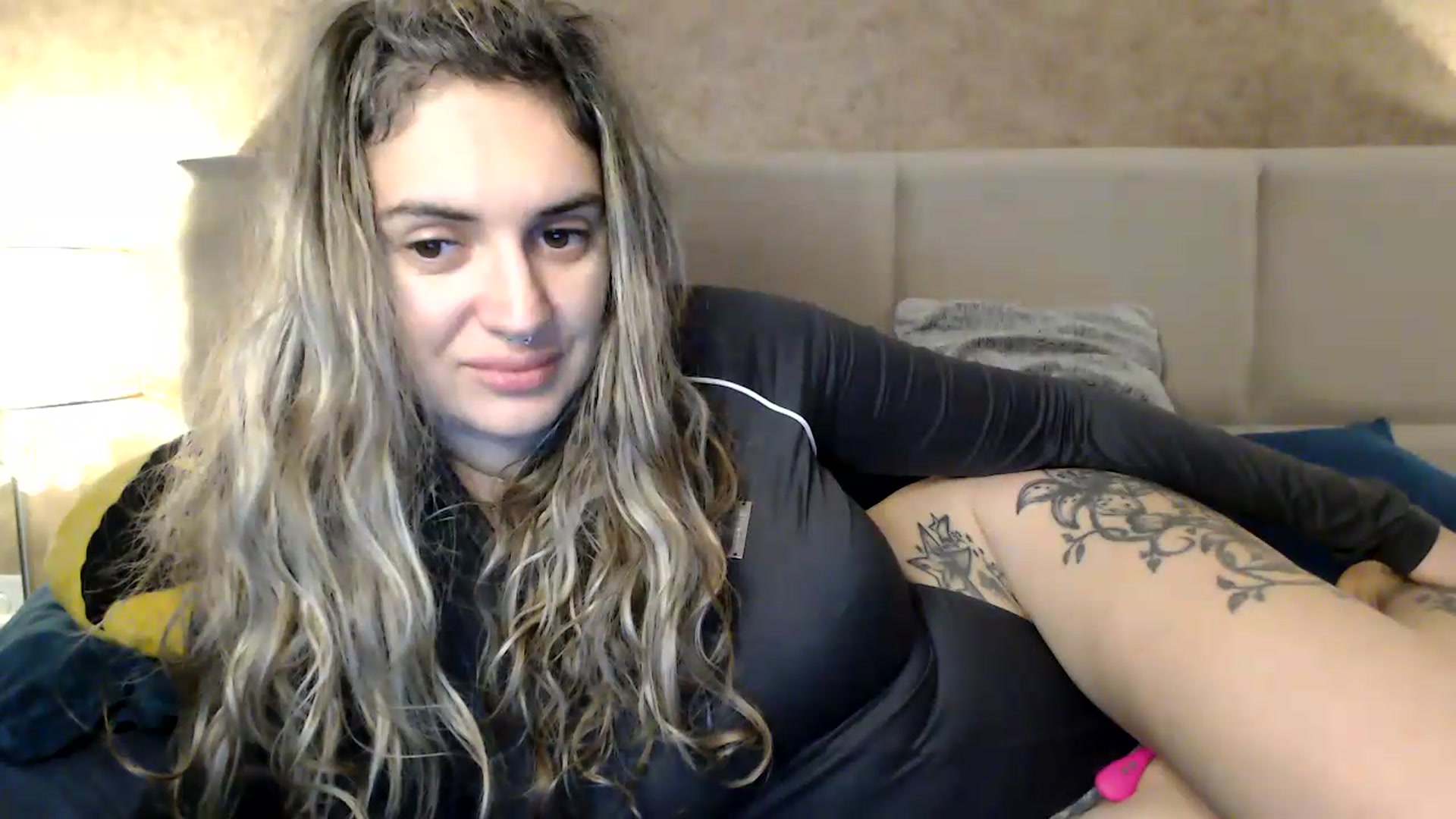 Gallery image thumbnail from MissDivinna's myfreecams stream on, 05/15/2026, 21:30 image 6 of 20
