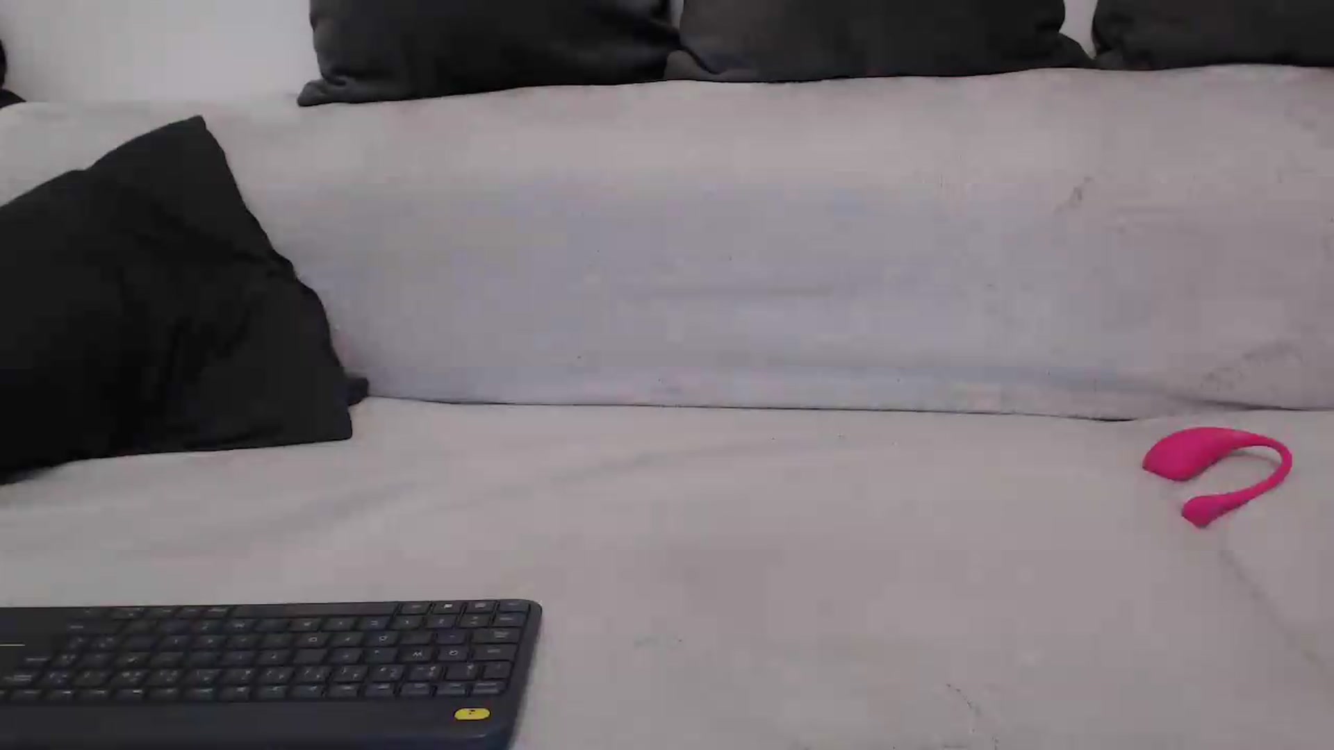 Gallery image thumbnail from MissDivinna's myfreecams stream on, 05/30/2026, 24:55 image 18 of 20