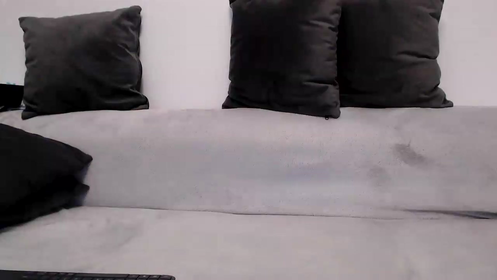Gallery image thumbnail from MissDivinna's myfreecams stream on, 05/31/2026, 01:46 image 11 of 20