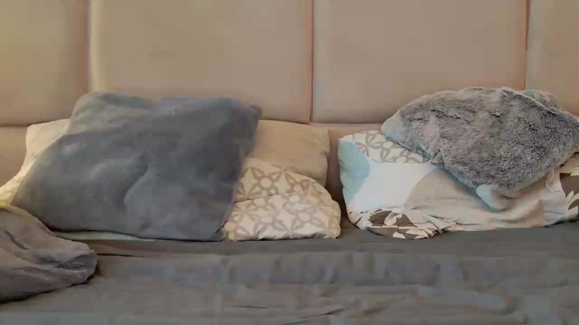 Gallery image thumbnail from MissDivinna's myfreecams stream on, 07/10/2026, 05:23 image 6 of 20