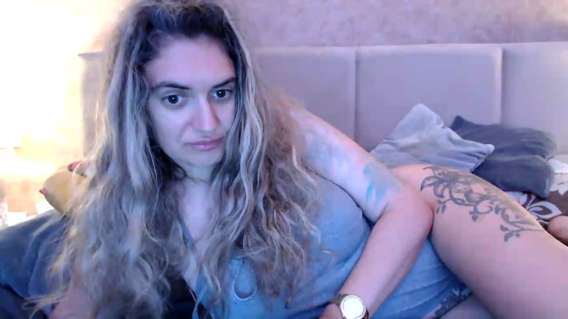 Gallery image thumbnail from MissDivinna's myfreecams stream on, 07/19/2026, 23:04 image 5 of 20