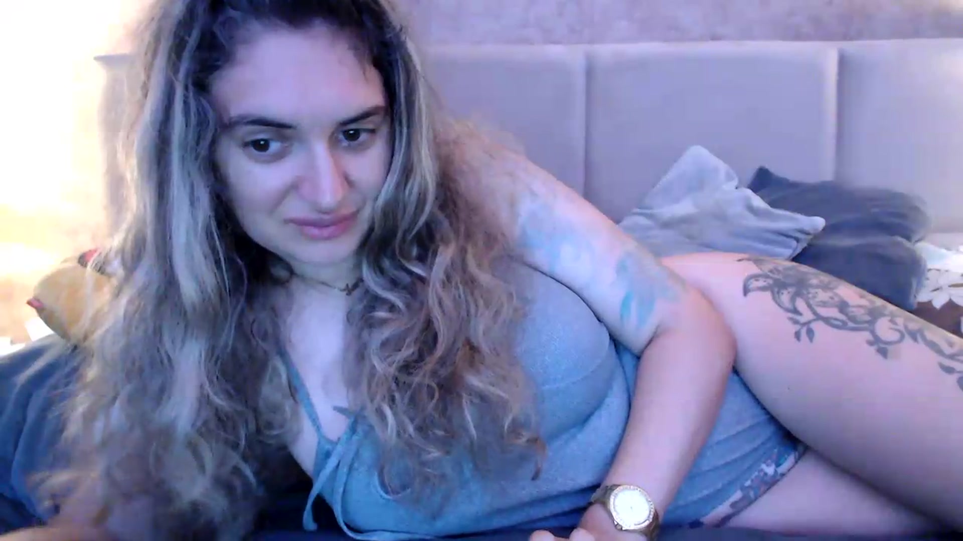 Gallery image thumbnail from MissDivinna's myfreecams stream on, 07/19/2026, 23:04 image 3 of 20