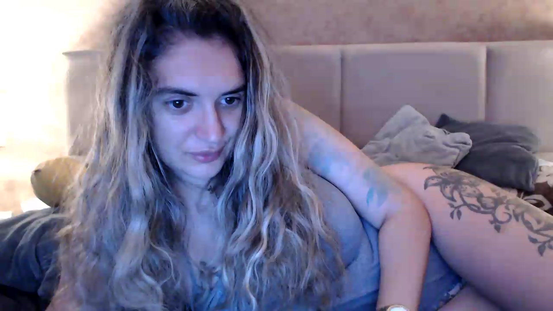 Gallery image thumbnail from MissDivinna's myfreecams stream on, 07/19/2026, 23:58 image 6 of 20