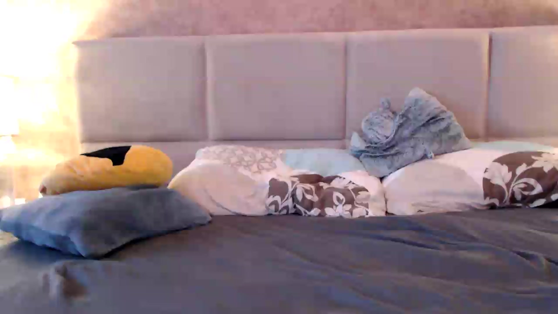 Gallery image thumbnail from MissDivinna's myfreecams stream on, 07/21/2026, 04:16 image 15 of 20