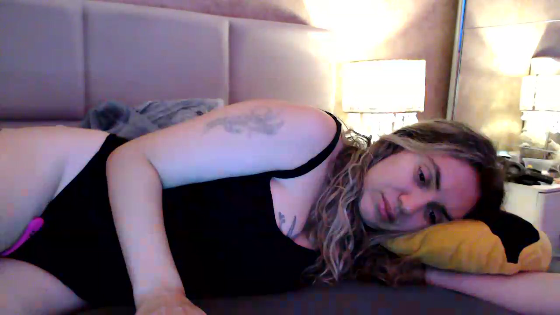 Gallery image thumbnail from MissDivinna's myfreecams stream on, 07/22/2026, 24:20 image 7 of 20