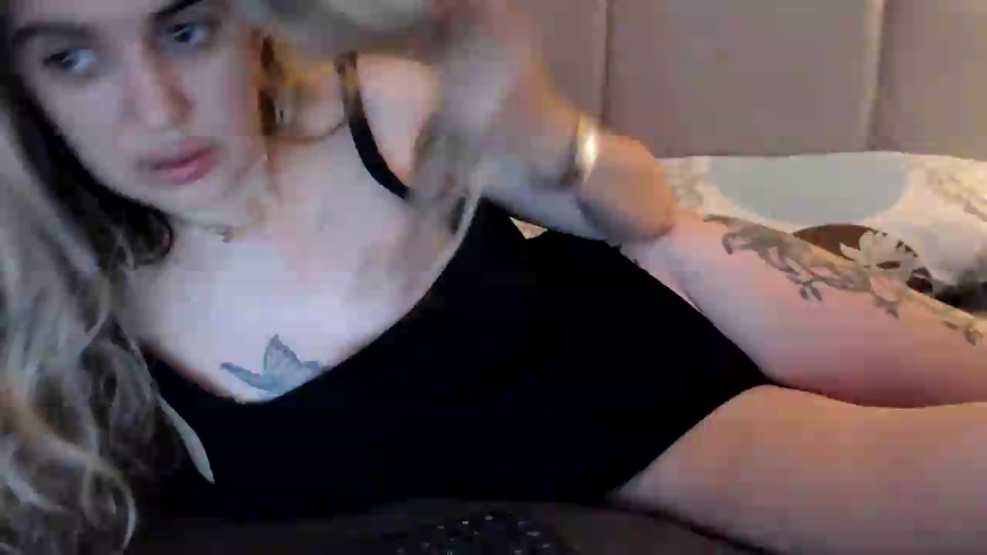 Gallery image thumbnail from MissDivinna's myfreecams stream on, 07/30/2026, 01:19 image 18 of 20