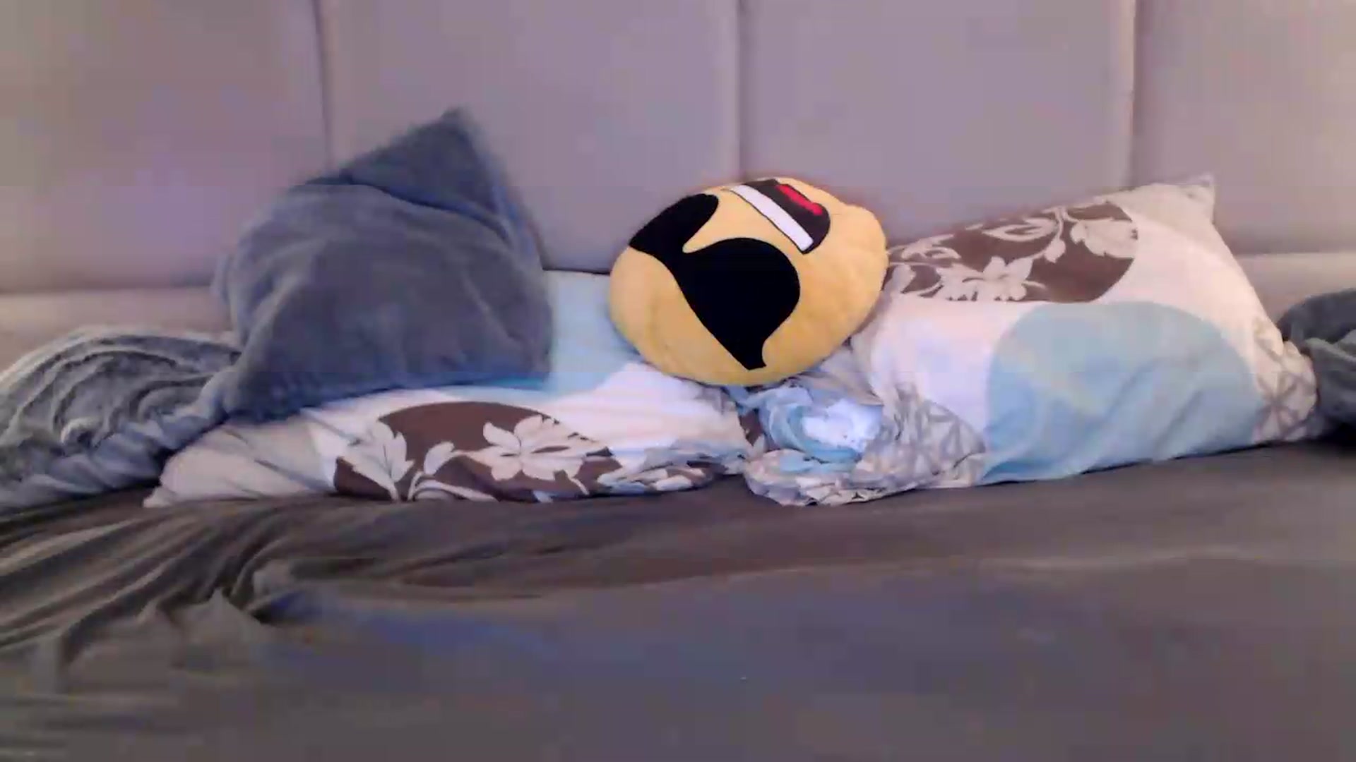 Gallery image thumbnail from MissDivinna's myfreecams stream on, 08/03/2026, 03:19 image 12 of 20