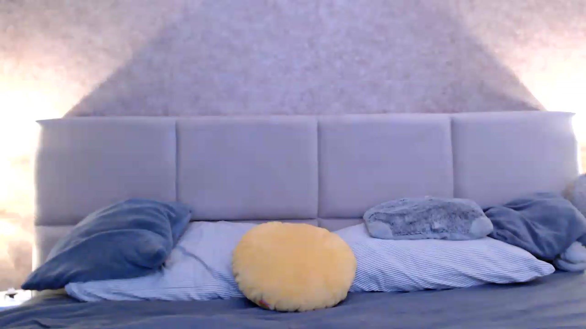 Gallery image thumbnail from MissDivinna's myfreecams stream on, 08/05/2026, 24:07 image 3 of 20